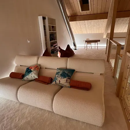 Formi-lodge